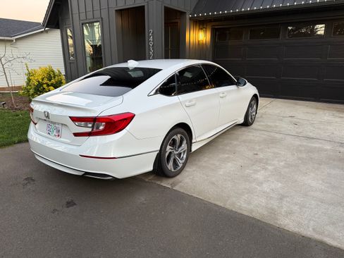 Used 2018 Honda Accord EX-L image 8