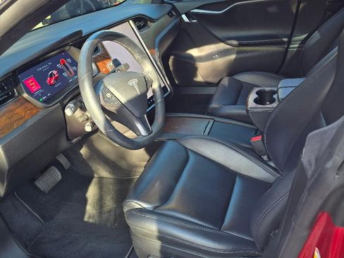 Used 2020 Tesla Model S Long Range Plus image 6