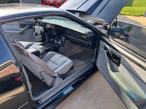 Used 1992 Chevrolet Camaro RS RWD image 15