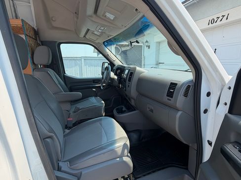 Used 2020 Nissan NV 2500 SV RWD image 11