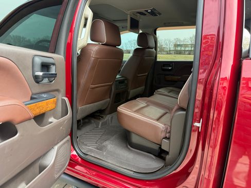 Used 2018 Chevrolet Silverado 1500 High Country w/ High Desert Package image 22