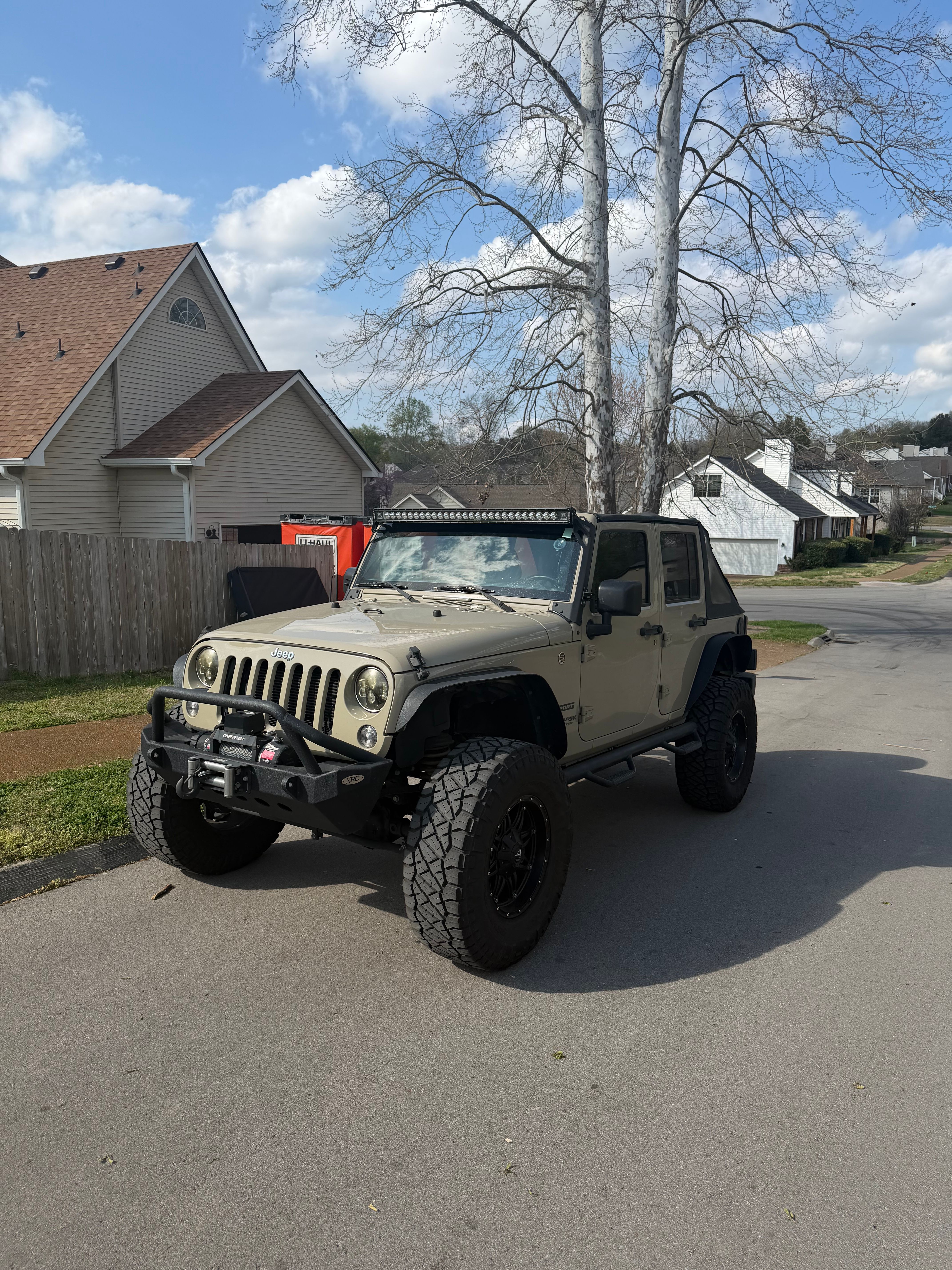 Used 2018 Jeep Wrangler Unlimited Sport w/ Connectivity Group AWD/4WD image 9