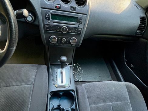Used 2009 Nissan Altima Hybrid Sedan FWD image 9