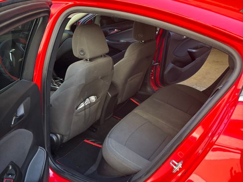 Used 2016 Chevrolet Cruze LT FWD image 6