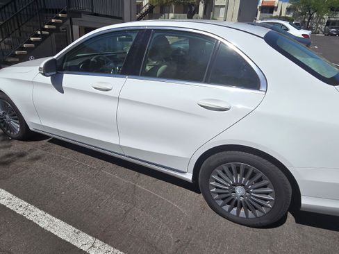 Used 2015 Mercedes-Benz C 300 4MATIC Sedan image 9