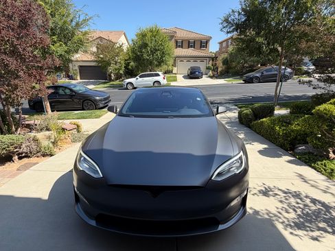 Used 2022 Tesla Model S AWD/4WD image 2