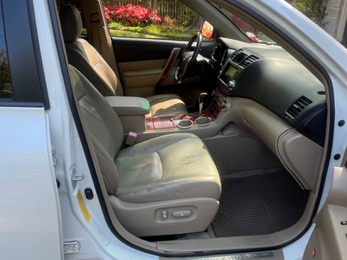 Used 2008 Toyota Highlander Limited image 12