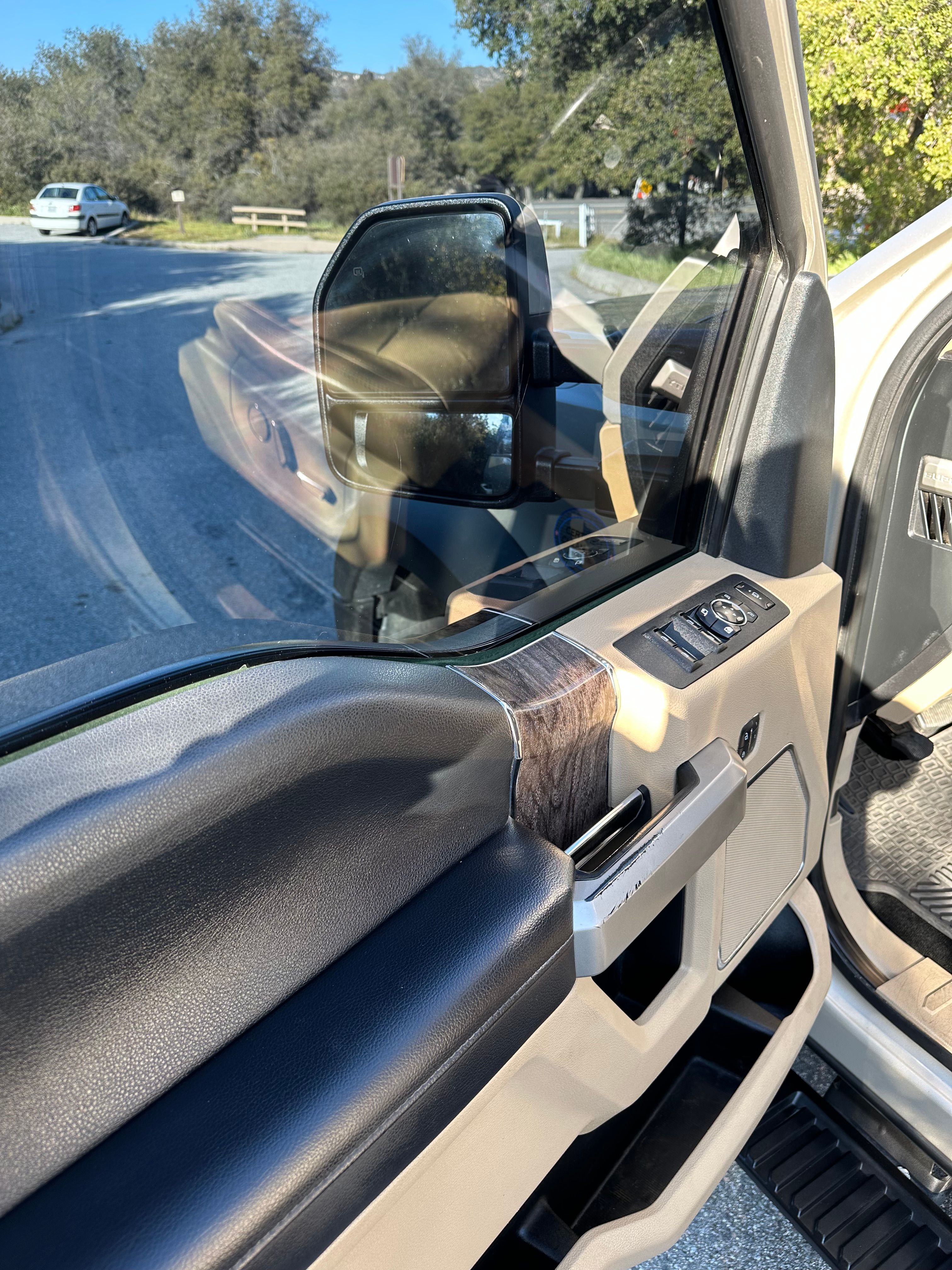Used 2017 Ford F550 4x4 Crew Cab Super Duty image 13