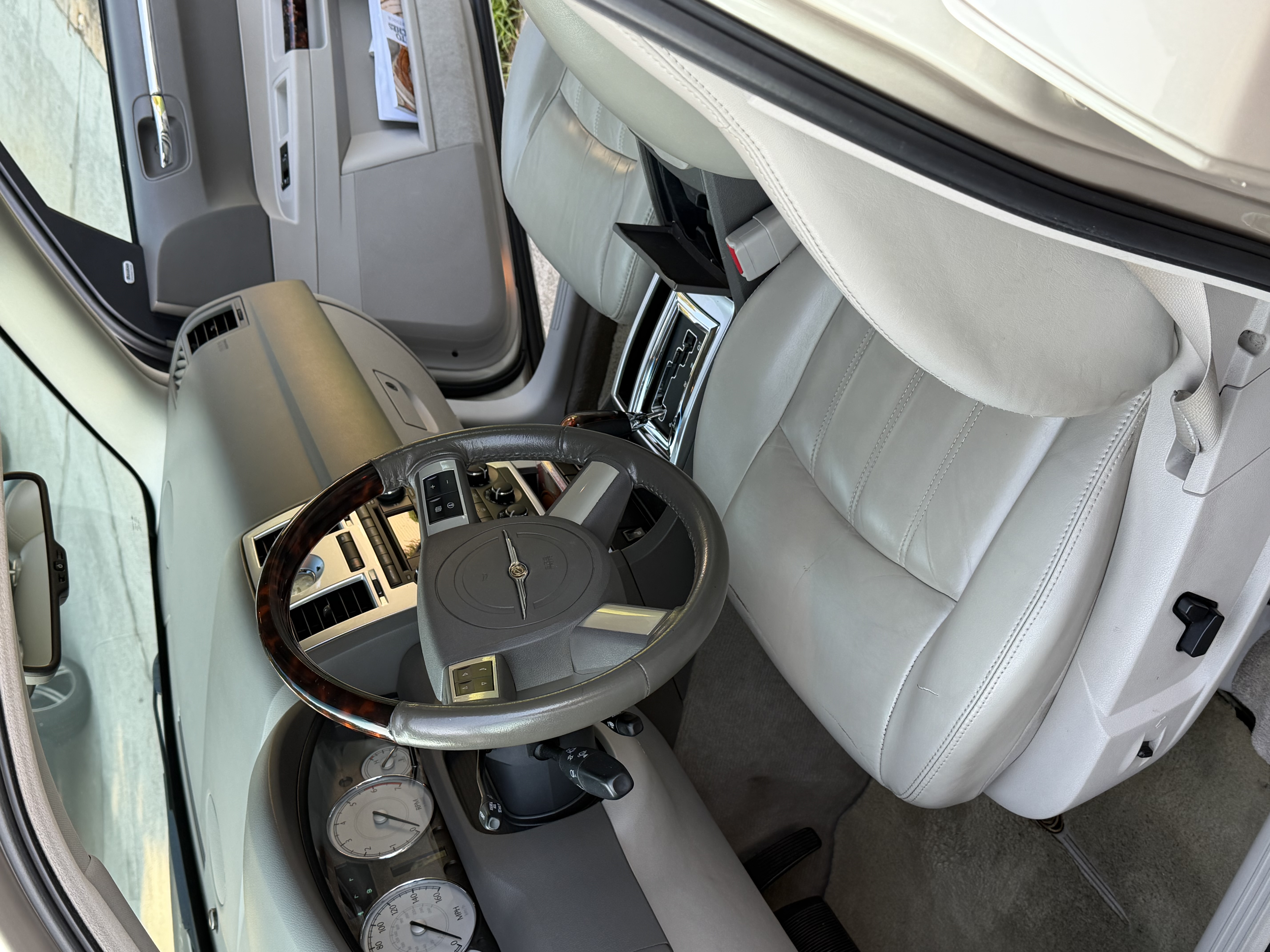 Used 2007 Chrysler 300 C RWD image 14