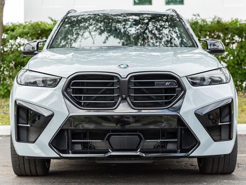 Used 2024 BMW X5 M Competition w/ Executive Package image 2