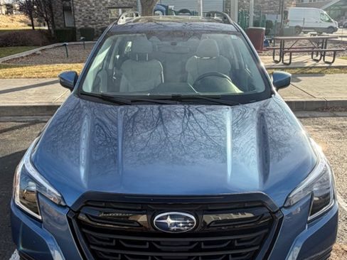 Used 2023 Subaru Forester Premium image 18