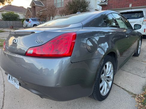 Used 2015 INFINITI Q60 AWD Coupe w/ Premium Package image 2