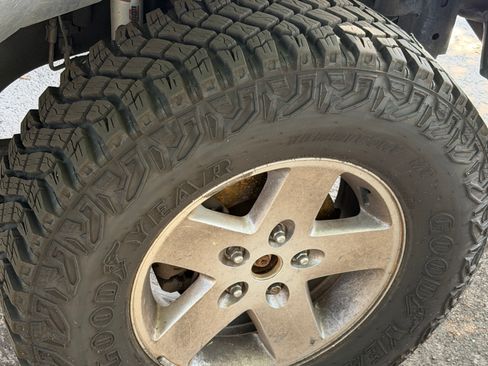 Used 2011 Jeep Wrangler Sport AWD/4WD image 9