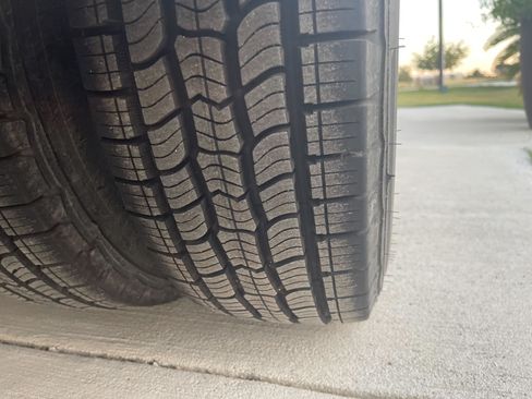 Used 2013 Ford E-350 and Econoline 350 Super Duty w/ Shuttle Bus Prep Pkg image 15