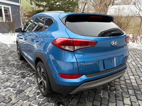 Used 2017 Hyundai Tucson Sport w/ Cargo Package image 11