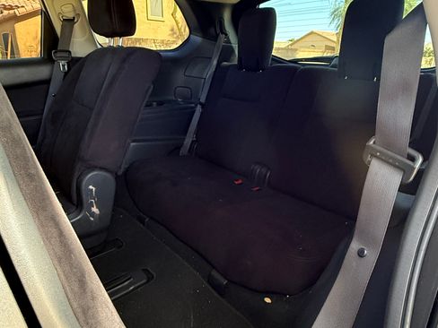 Used 2014 Nissan Pathfinder SV image 18