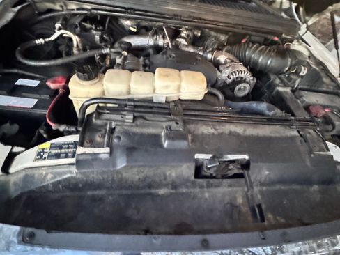 Used 2002 Ford F250 4x4 SuperCab Super Duty image 6