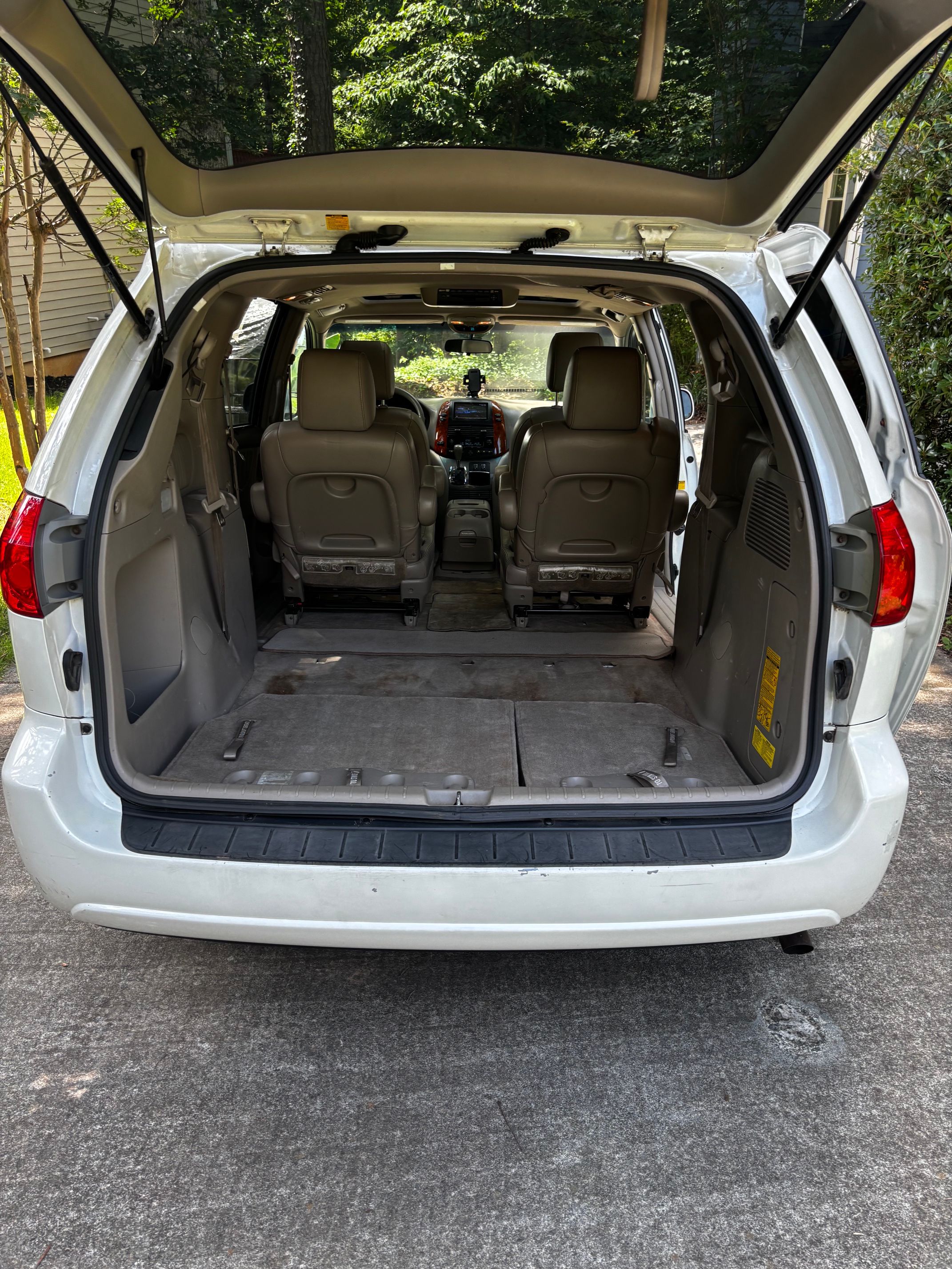 Used 2009 Toyota Sienna XLE w/ Towing Prep Pkg FWD image 27