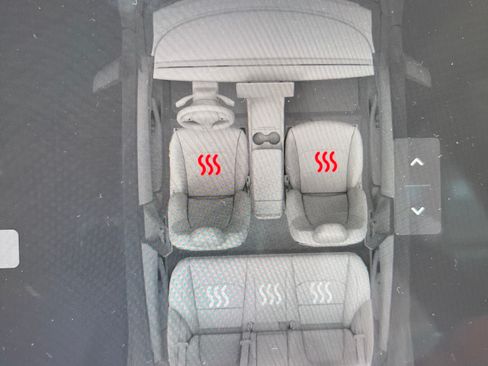 Used 2023 Tesla Model 3 Standard Range image 22