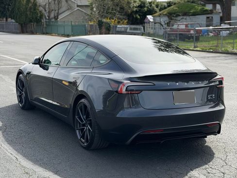 Used 2024 Tesla Model 3 Performance image 2