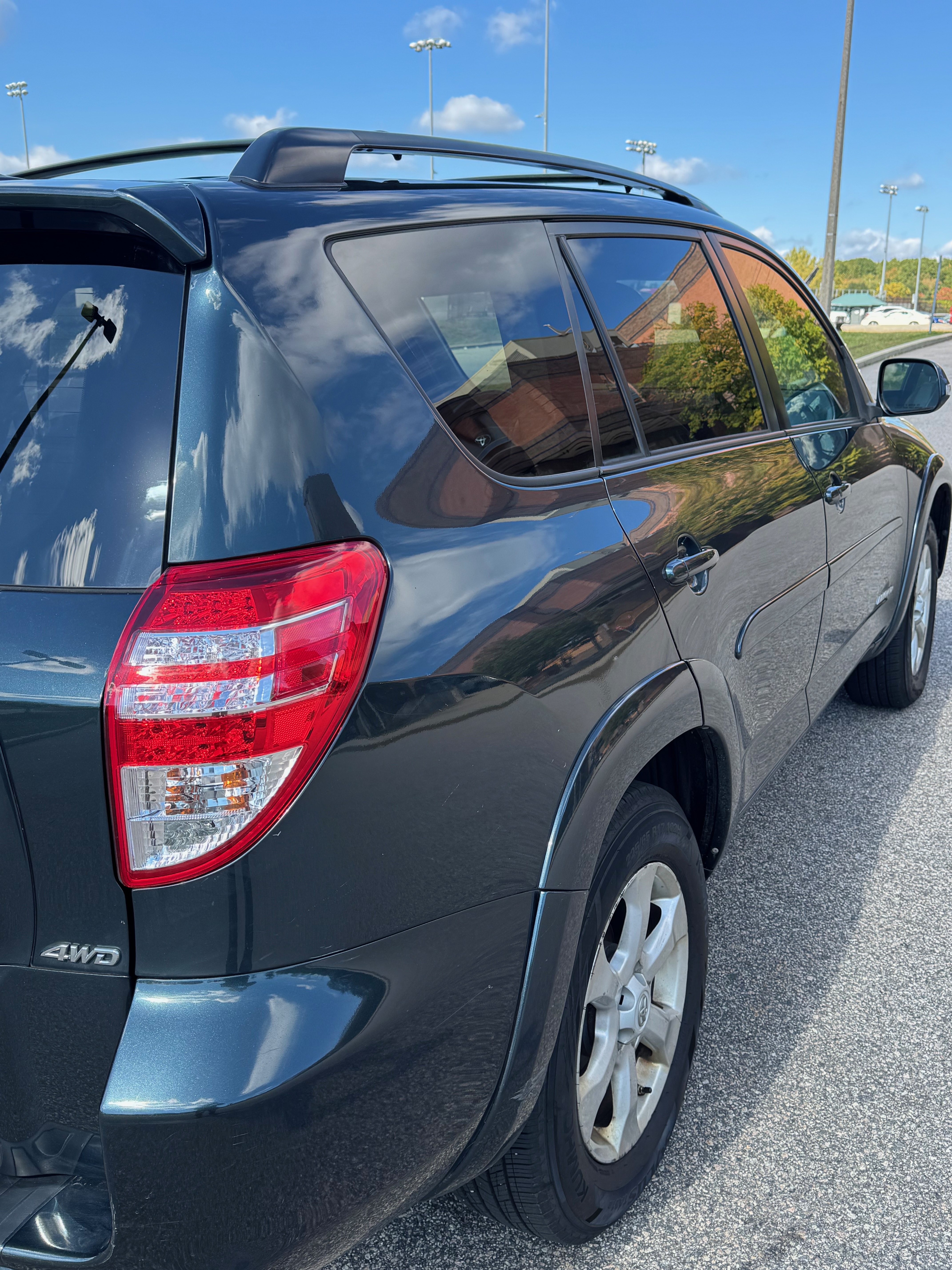 Used 2010 Toyota RAV4 Limited AWD/4WD image 8