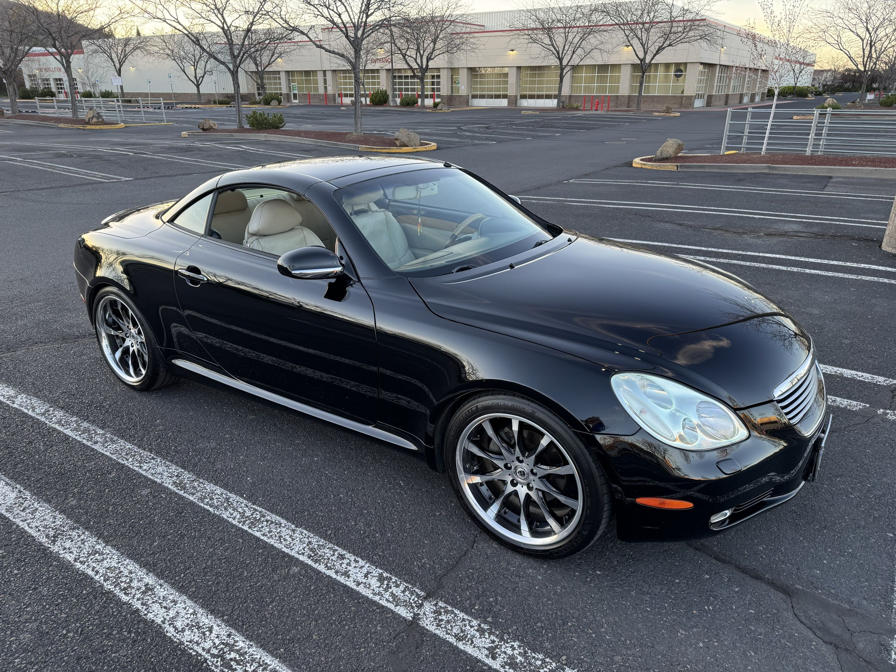 Used 2003 Lexus SC 430 Convertible RWD image 5