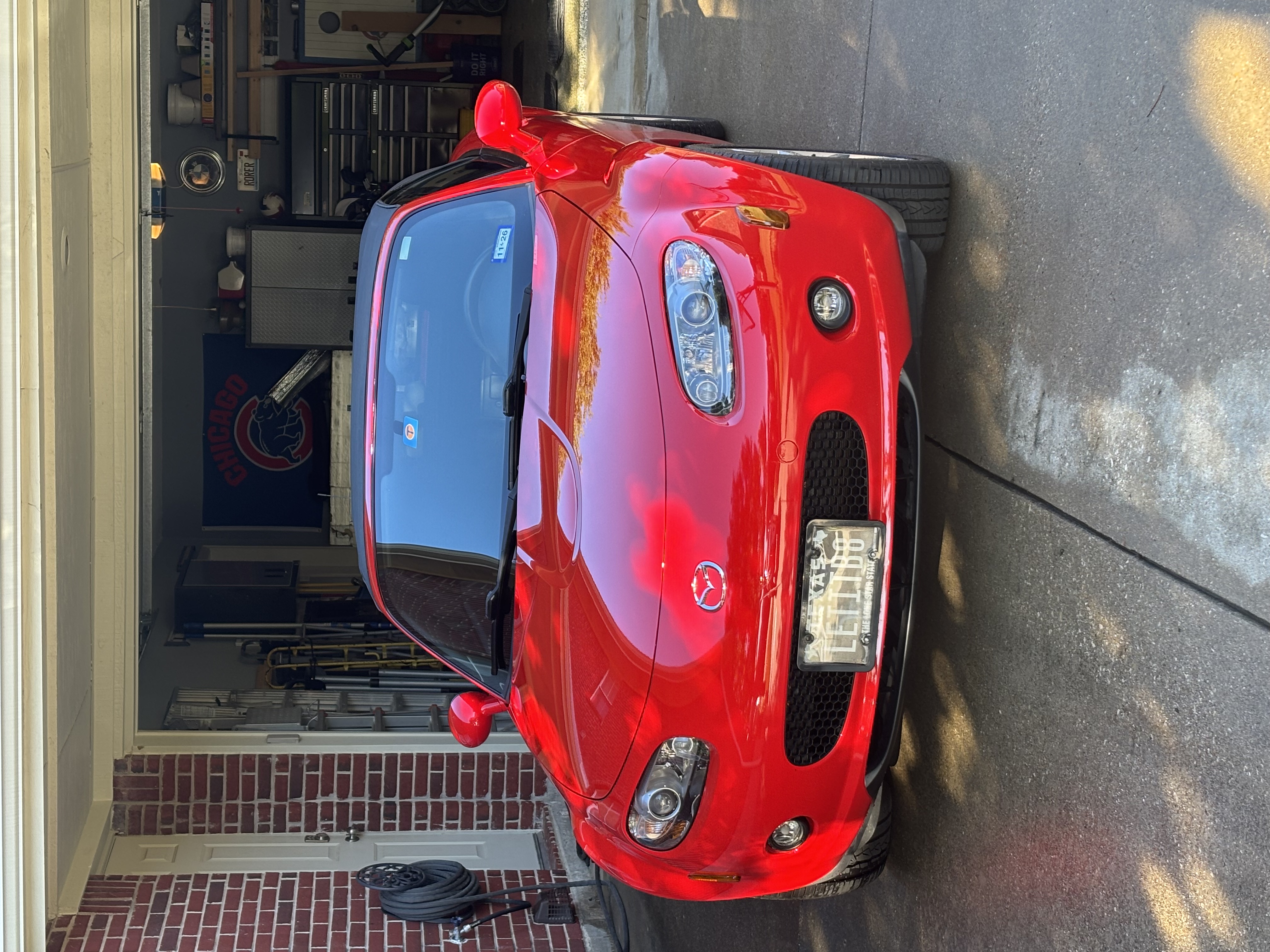 Used 2006 MAZDA MX-5 Miata Sport RWD image 1