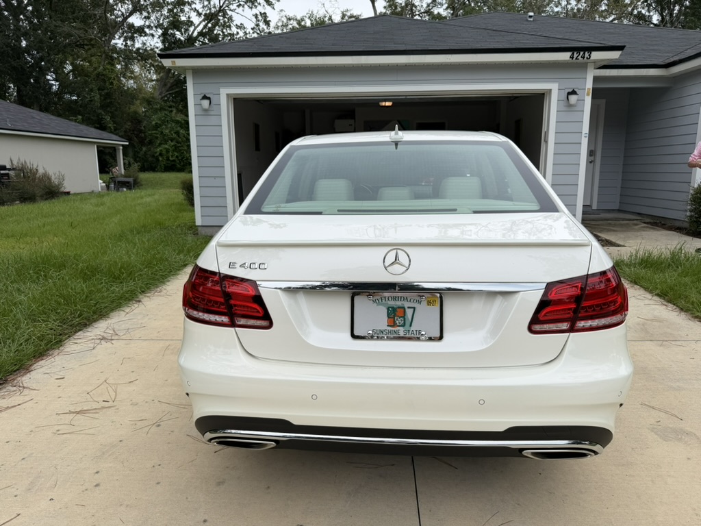 Used 2015 Mercedes-Benz E 400 Sedan image 6