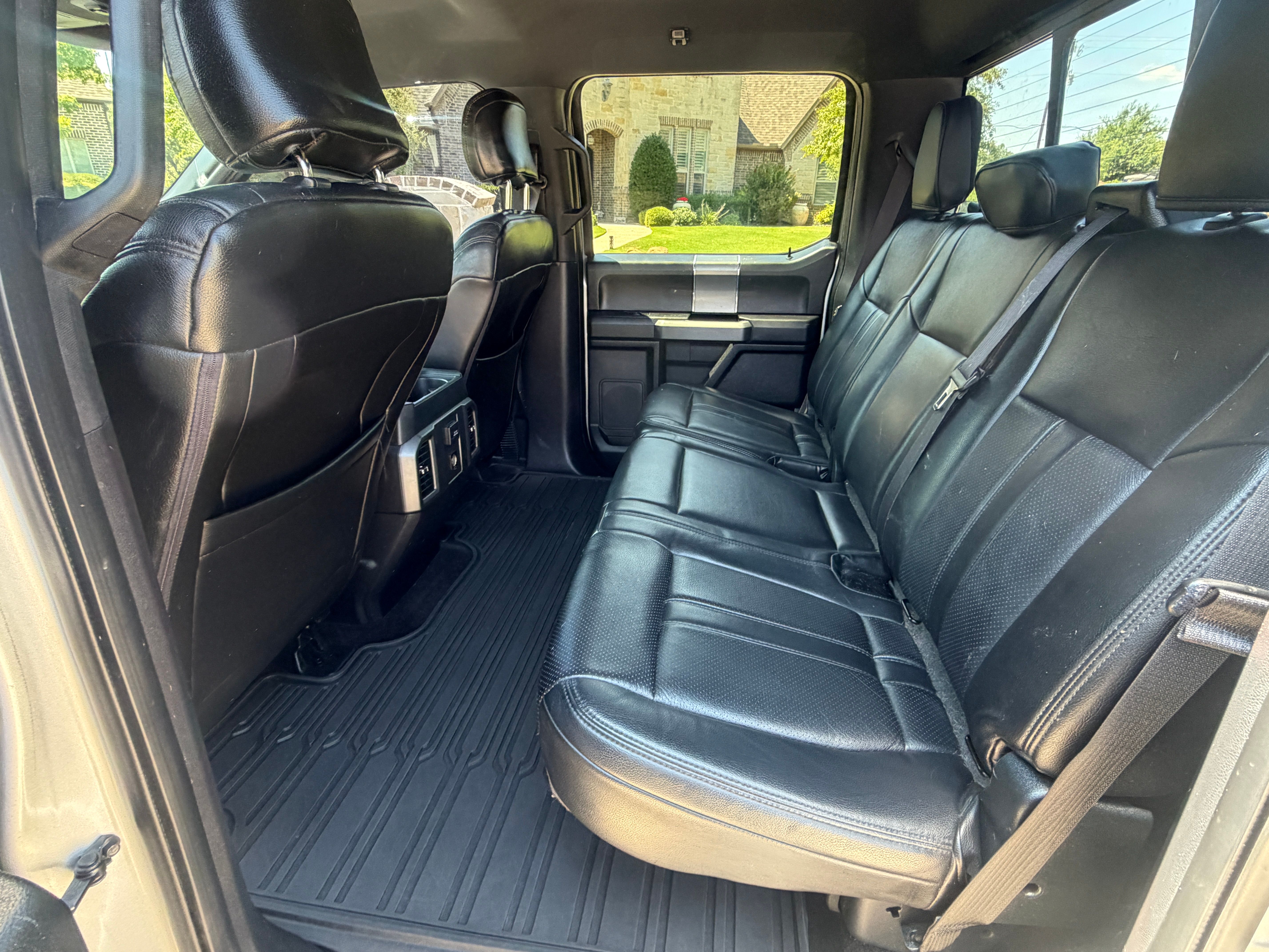 Used 2015 Ford F150 XLT w/ Equipment Group 302A Luxury AWD/4WD image 13