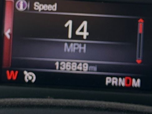 Used 2015 GMC Yukon XL SLT w/ Open Road Package image 12