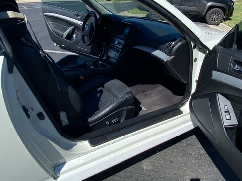 Used 2008 INFINITI G37 Sport w/ Premium Pkg image 11