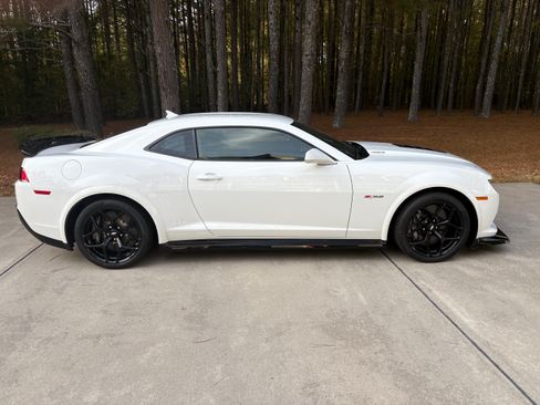 Used 2015 Chevrolet Camaro Z/28 image 1