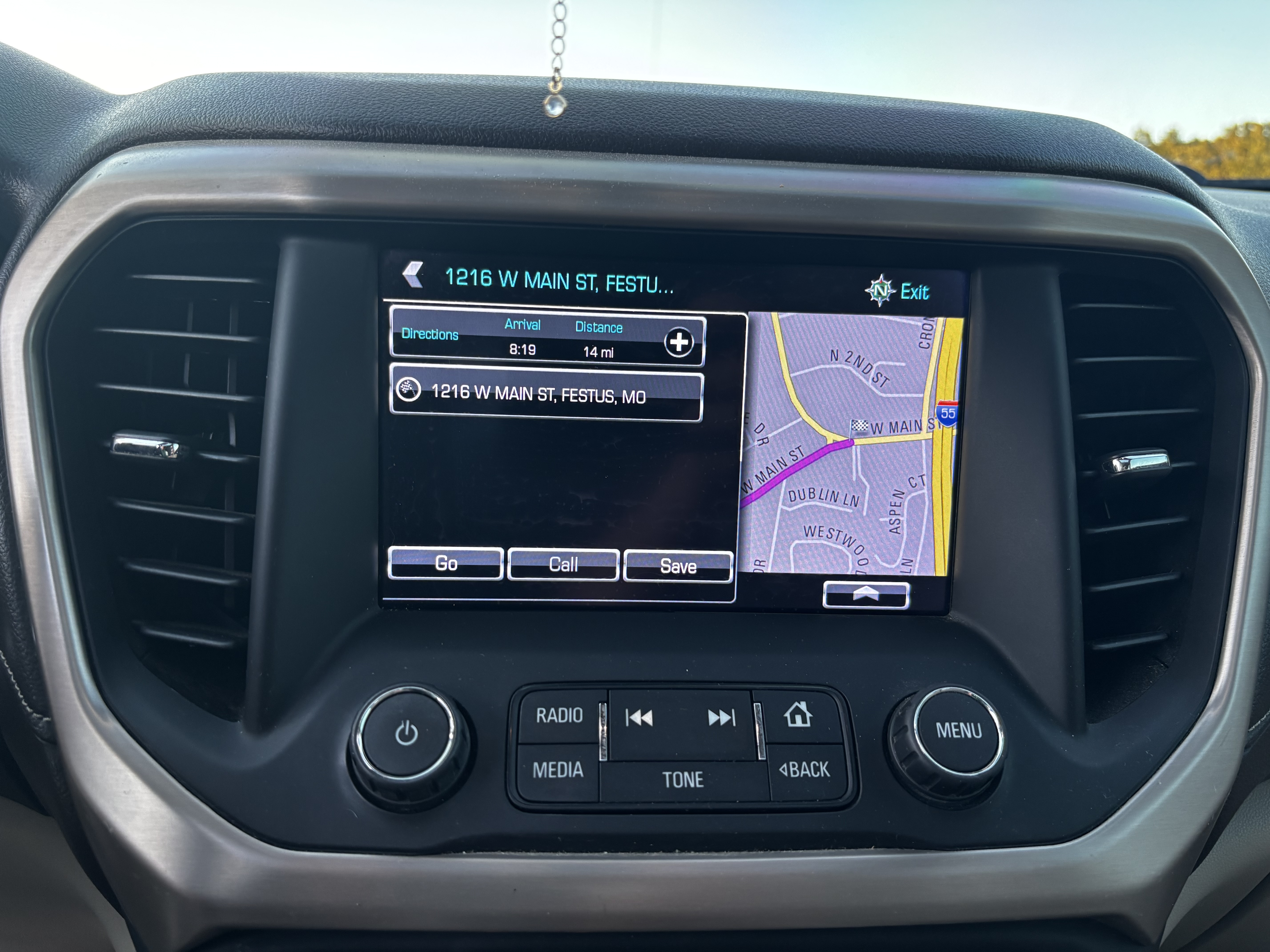 Used 2019 GMC Acadia Denali w/ Technology Package AWD/4WD image 10