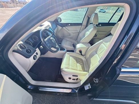 Used 2012 Volkswagen Tiguan SEL image 25