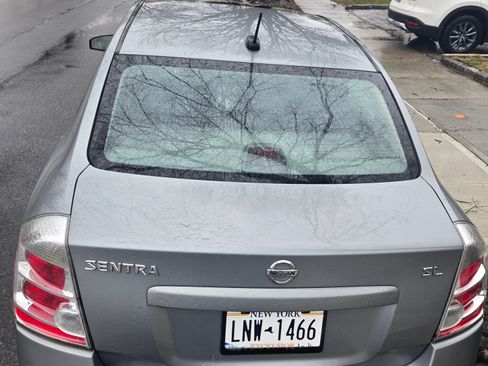 Used 2009 Nissan Sentra 2.0 SL w/ 2.0 SL Premium Plus Pkgto Pkg image 8