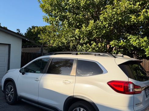 Used 2020 Subaru Ascent Limited w/ Technology Package AWD/4WD image 2
