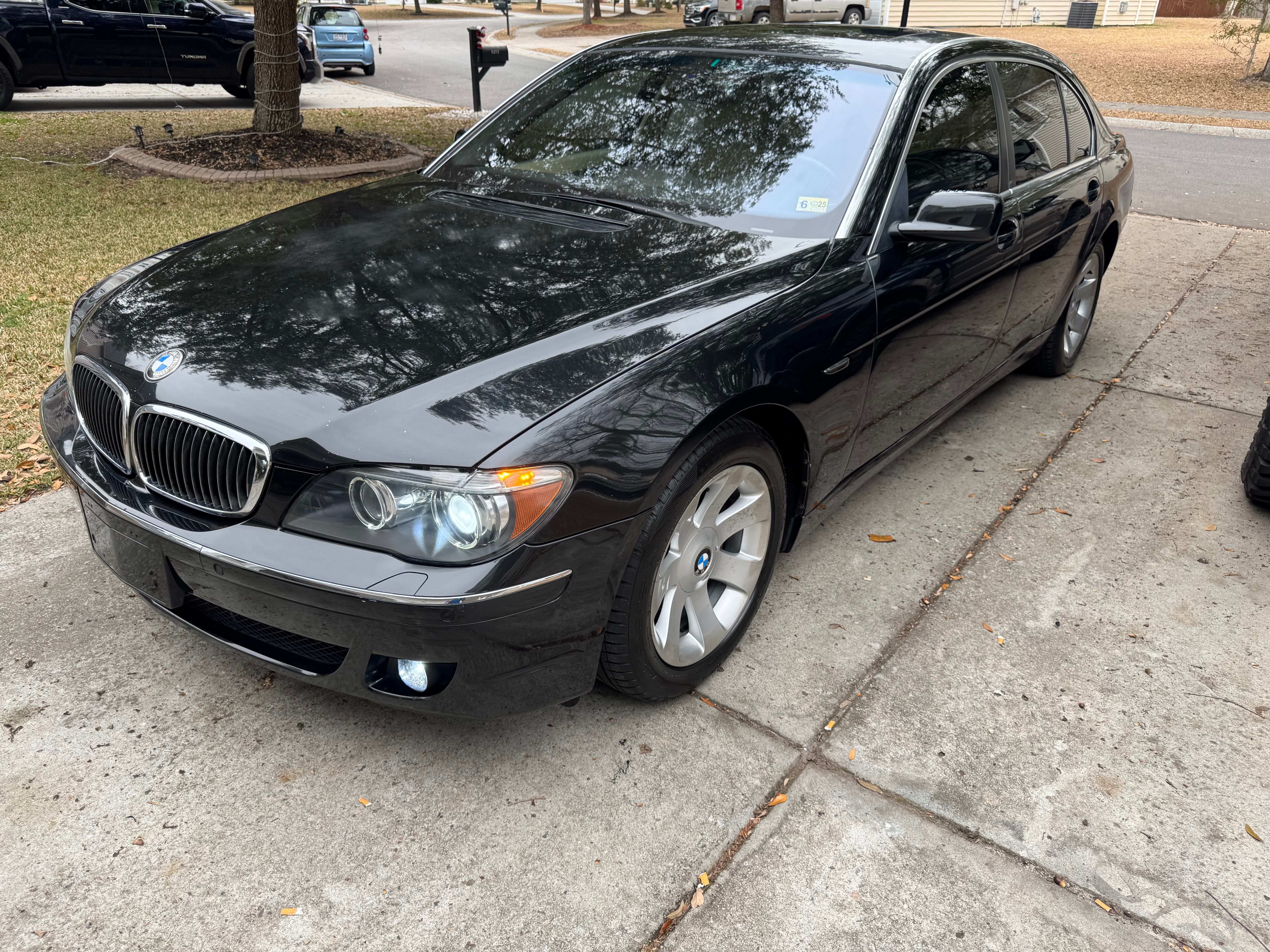 Used 2007 BMW 750Li RWD image 2