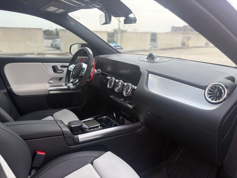 Used 2023 Mercedes-Benz GLA 35 AMG 4MATIC image 8