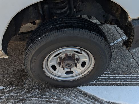 Used 2013 Ford F350 XL image 15