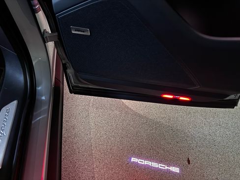 Used 2024 Porsche Cayenne S image 26