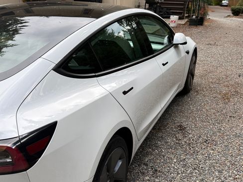 Used 2021 Tesla Model 3 Long Range AWD/4WD image 8