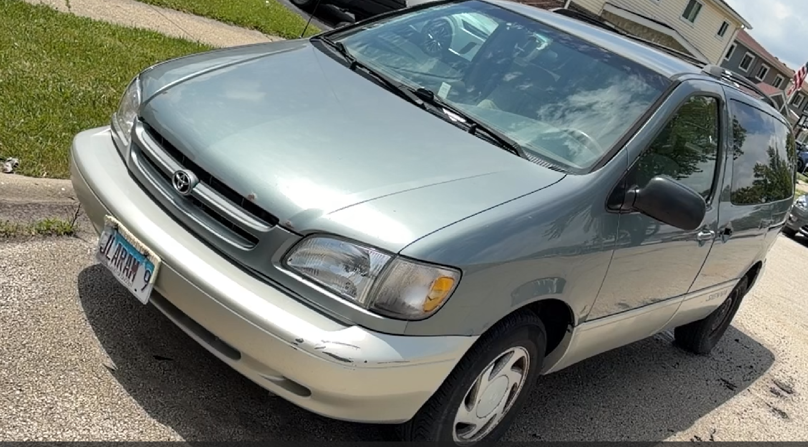 Used 1999 Toyota Sienna LE FWD image 8