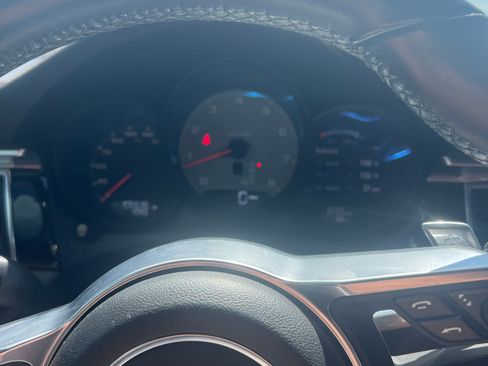 Used 2018 Porsche Macan S AWD/4WD image 16