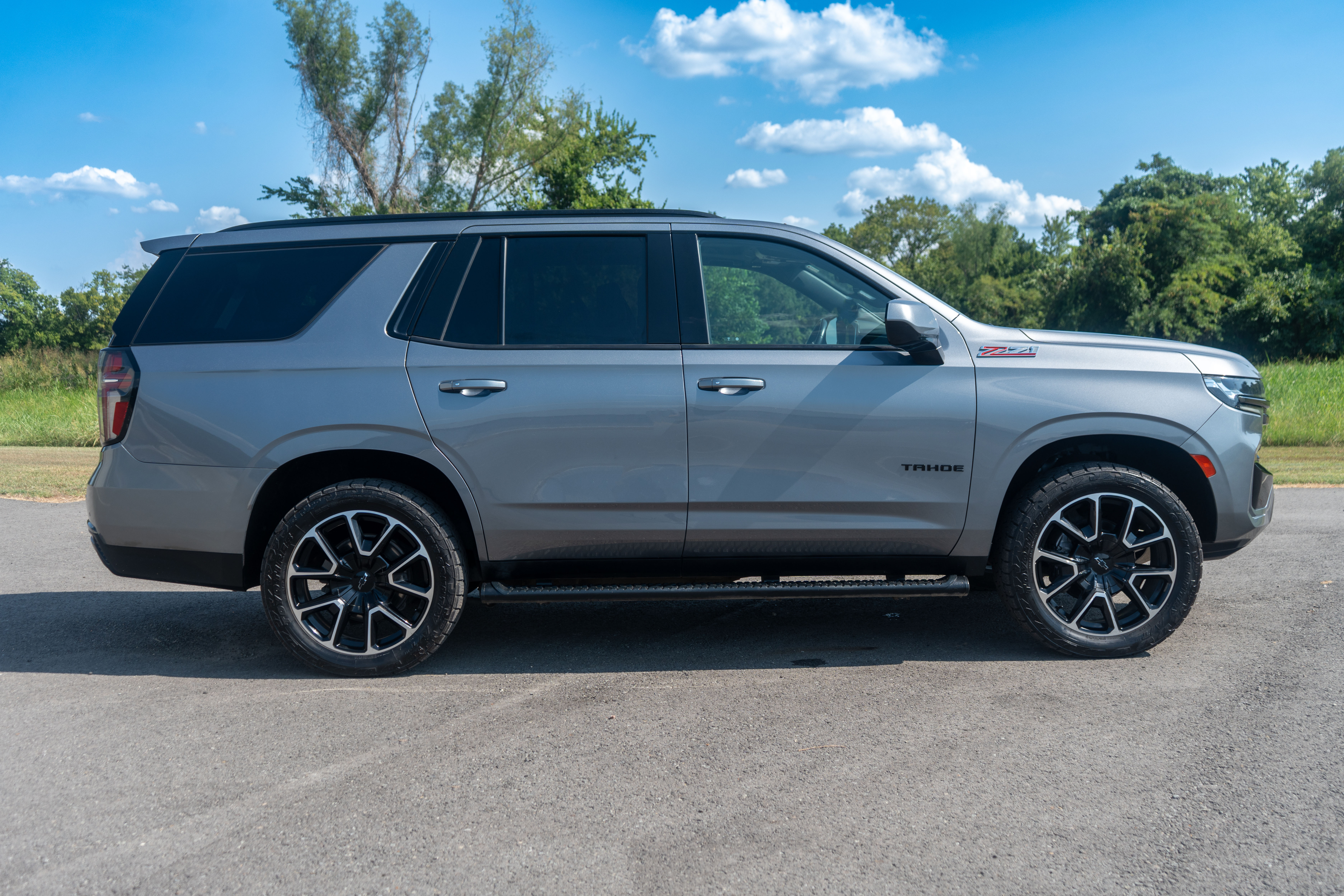 Used 2021 Chevrolet Tahoe Z71 w/ Rear Media and Nav Package AWD/4WD image 4