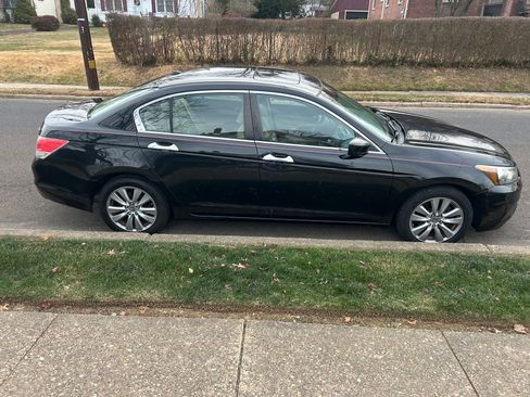 Used 2012 Honda Accord EX-L image 2