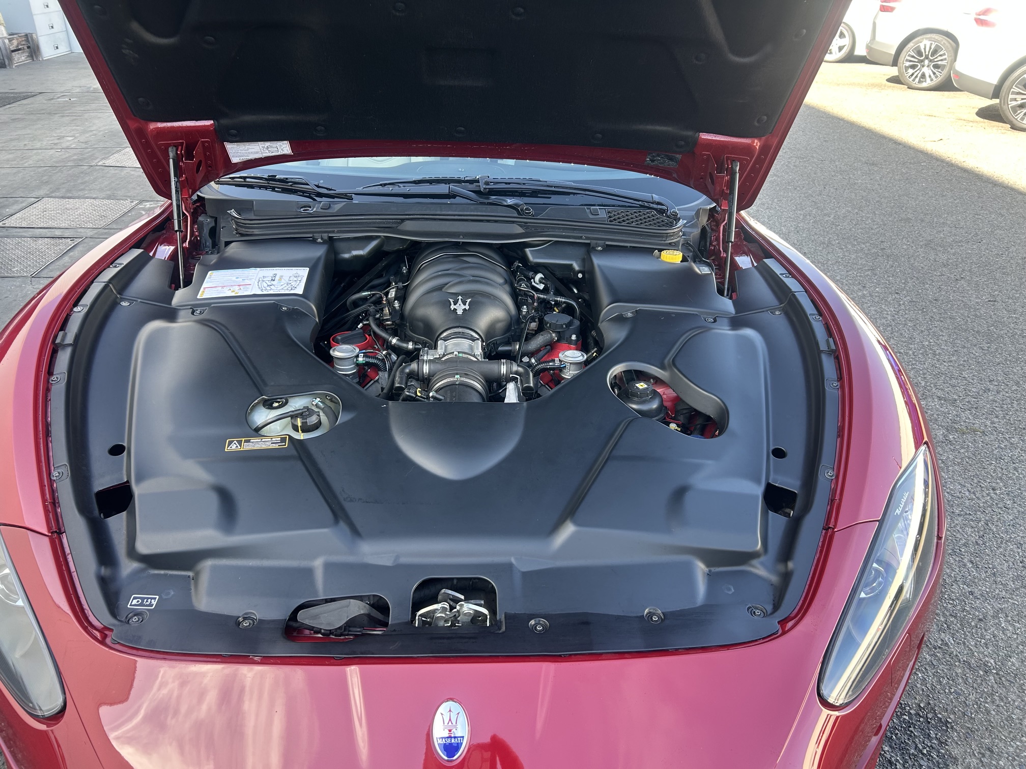 Used 2013 Maserati GranTurismo Sport RWD image 20