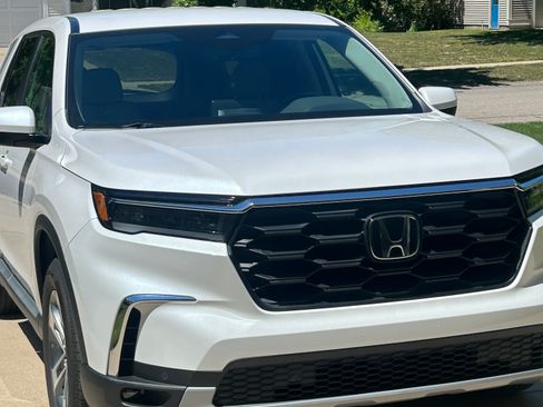 Used 2024 Honda Pilot EX-L image 1