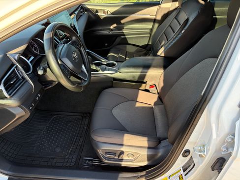 Used 2023 Toyota Camry LE FWD image 11