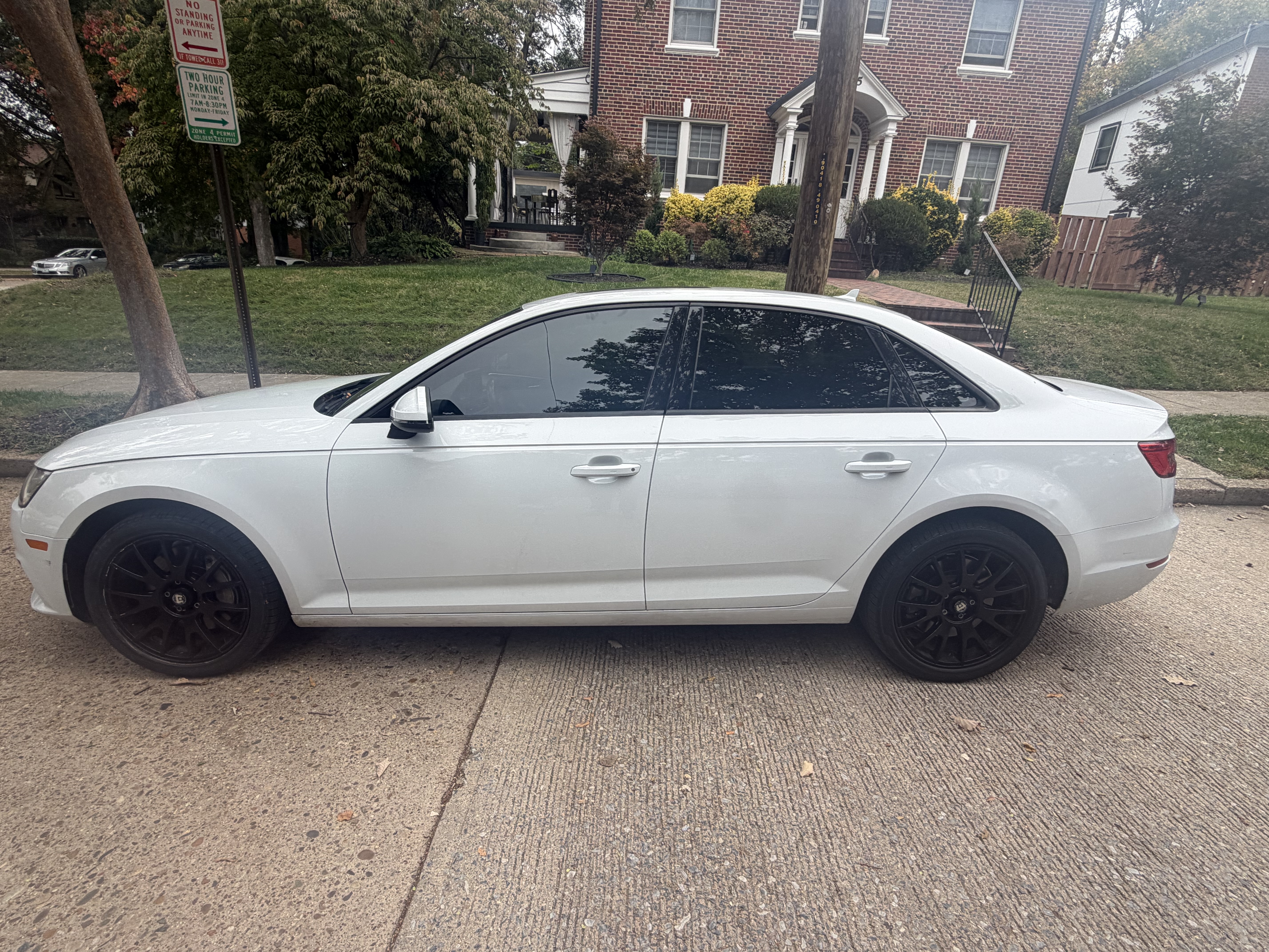 Used 2017 Audi A4 2.0T Premium w/ Convenience Package AWD/4WD image 5