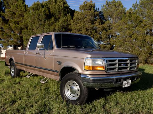 Used 1996 Ford F350 2WD Crew Cab image 1